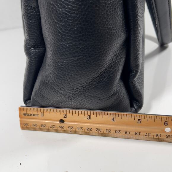 MICHAEL KORS TRISHA Large Black Leather Triple Compartment Gold Logo Tote Bag - Picture 4 of 16